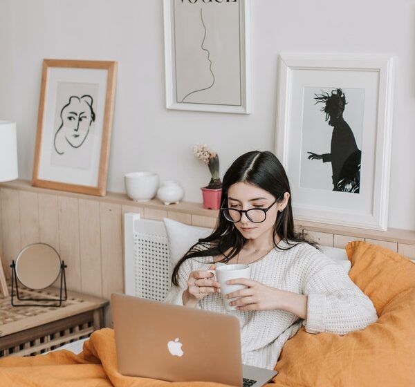 Set the Tone: 10 Morning Affirmations for a Productive and Positive Day